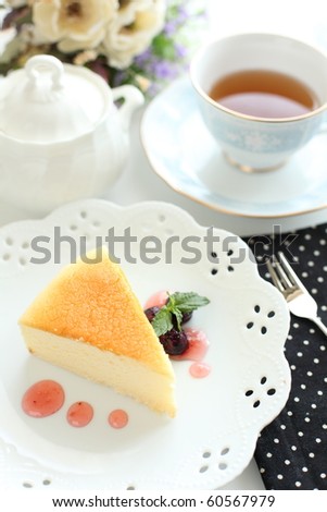 Japanese cheese tea styling with English tea and elegant dishware