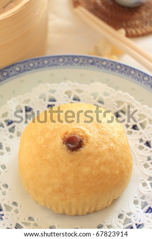 Chinese dim sum, soft steamed sponge cake flavored with molasses