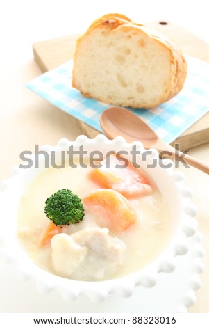 French cuisine, chicken cream stew with french bread