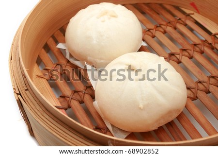 steamed bun in bamboo steamer