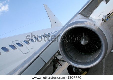 Turbine engine of plane