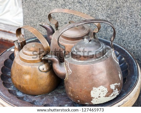 Old Copper Kettles Are on a Platter / Old Copper Kettles
