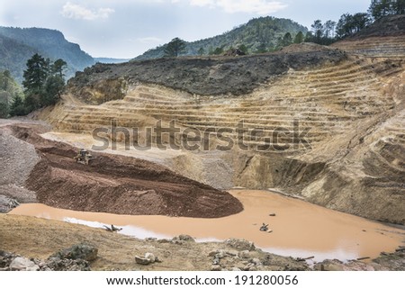 Platform mine Dug levels or platforms of an open-pit mine where several precious metals can be found.