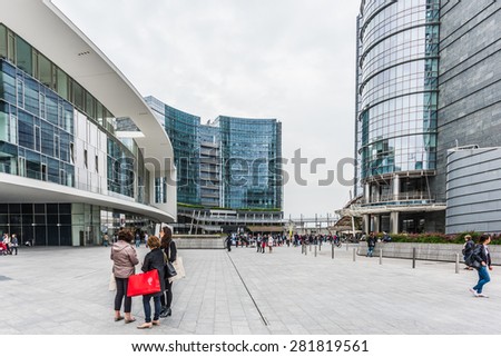 MILAN , ITALY - 03 MAY 2015 : New business district Garibaldi. For expo 2015 all this important neighborhood is renewed and attended by thousands of workers and tourists