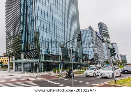 MILAN , ITALY - 03 MAY 2015 : New business district Garibaldi. For expo 2015 all this important neighborhood is renewed and attended by thousands of workers and tourists