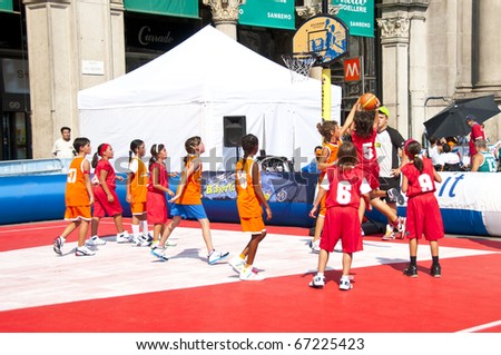 MILAN, ITALY - SEPTEMBER 4: sporting event held on September 4, 2010 in downtown Milan. Municipality promote sports like Free climbing, boxing, soccer, martial arts and others to the citizens.