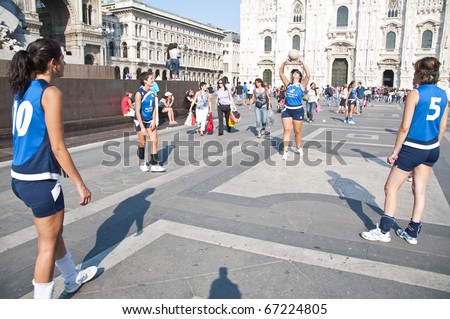 MILAN, ITALY - SEPTEMBER 4: sporting event held on September 4, 2010 in downtown Milan. Municipality promote sports like Free climbing, boxing, soccer, martial arts and others to the citizens.