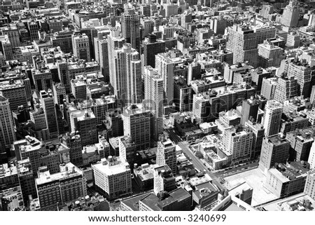 An aerial black and white view of midtown Manhattan, New York