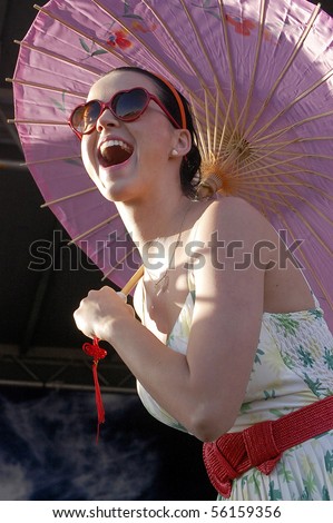 VENTURA, CALIFORNIA-JUNE 22: Singer Katy Perry preforms at the Vans Warped tour June 22, 2008 in Ventura, California