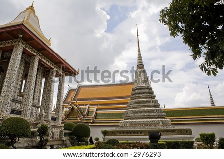 Architecture inside the Wat Arun (Temple of Dawn) complex. Bangkok / Thailand