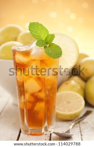 Iced Tea w Wild Lemons - Cooling Refreshments. Unsharpened file.