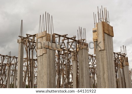 Unfinished Concrete Columns
