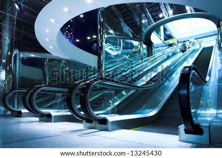 Move escalator in modern office centre