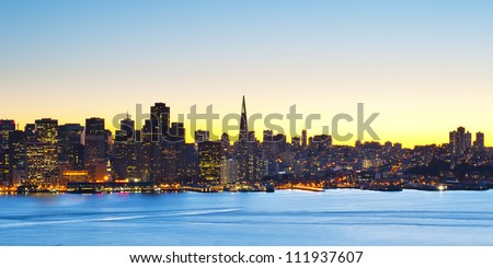 Cityscape of downtown financial district of San Francisco, California, USA