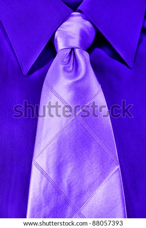 tie on a shirt