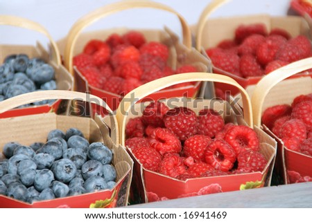 Ripe berries for sale at a fruit and vegetables open market