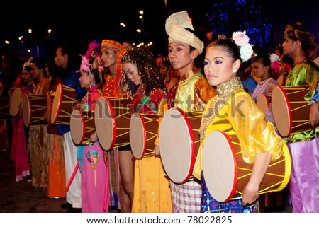 KUALA LUMPUR, MALAYSIA - MAY 20 : Participant preparing for a dance routine at the Colours of 1Malaysia May 20, 2011 in Kuala Lumpur, Malaysia. 24.6million tourist visited Malaysia in 2010.