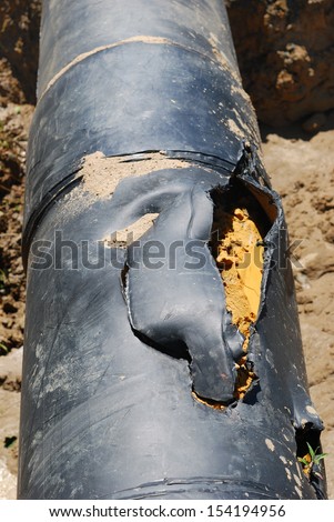 The gap insulation on the pipe