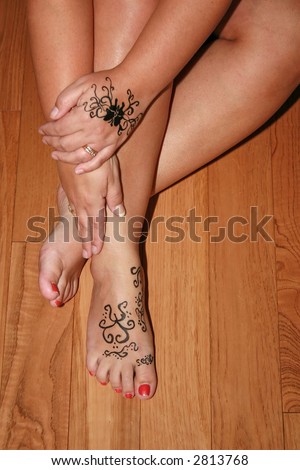 henna tattoo designs for feet. and henna tattoo designs