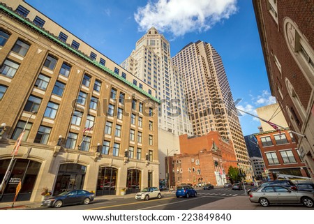 Hartford,CT-OCTOBER 15: Downtown Hartford,CT on October 15, 2014. The Downtown area of Hartford, Connecticut, is that city\'s primary business district and the center of Connecticut\'s state government.