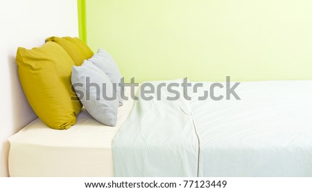 Bedroom green