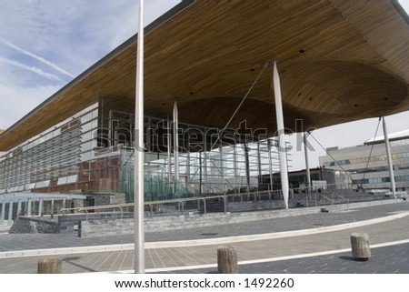 Debating chambers for the new Welsh Assembly Government. Sustainable modern architecture in glass, slate and steel.