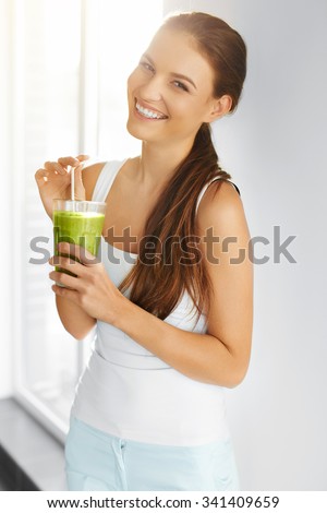 Organic Food. Healthy Eating Woman Drinking Fresh Raw Green Detox Vegetable Juice. Healthy Lifestyle, Vegetarian Meal. Drink Smoothie. Nutrition Concept. Diet.
