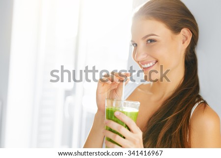 Organic Food. Healthy Eating Woman Drinking Fresh Raw Green Detox Vegetable Juice. Healthy Lifestyle, Vegetarian Meal. Drink Smoothie. Nutrition Concept. Diet.