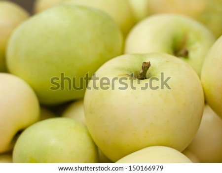 Many fresh green apples \