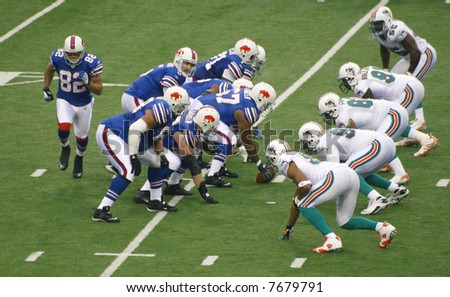 Buffalo Bills prepare attacking Miami Dolphins in a football game, Ralph Wilson Stadium, December 9, 2007