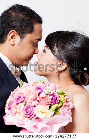 bride and groom asian is love scene