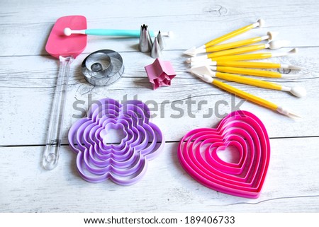 Tools to make cookies, cake and cake decorated