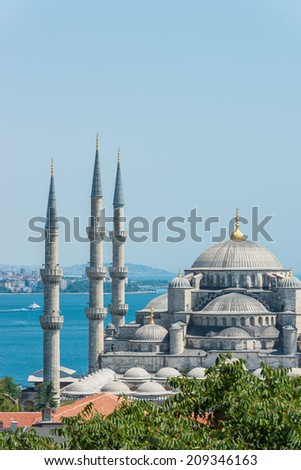 The incredible Islamic architecture of the Blue Mosque, one of the most famous landmarks in all of Istanbul.