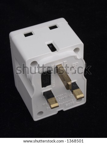 British standard 3-pin plug adapter