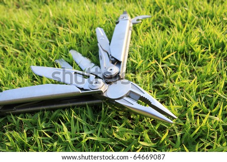multi-tools on grass