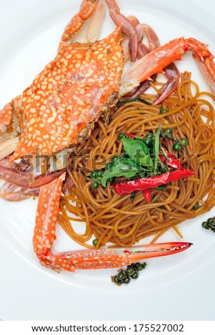 Seafood pasta linguine with fresh crab