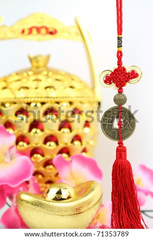 Chinese New Year Decoration—Chinese coin knot, gold ingots and gold pot
