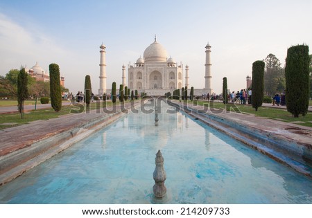 AGRA, INDIA - APRIL 12: Unidentified peoples visit Taj Mahal, 7 Wonder of the world which call \'monument of love\' on Apr 12, 2014 in Agra, India.