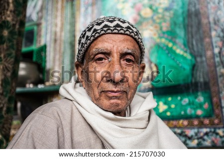 SRINAGAR, INDIA - APRIL 16: Unidentified Indian Muslim Old Man poses for photo shooting on Apr 16, 2014 in Srinagar, India.