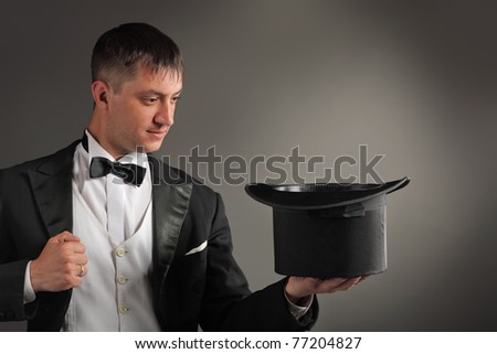 magician with hat
