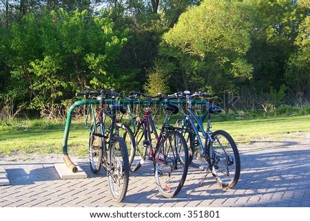Bicycle parking for train commuters