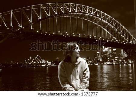 Lady and Sydney Harbour Bridge