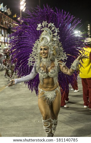 RIO DE JANEIRO, RJ /BRAZIL - FEBRUARY 28:  parade of samba schools Renascer de Jacarepagua, access group in Carnival 2014 on february 28, 2014 in Rio de Janeiro.