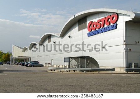 READING, UK - SEPTEMBER 14, 2014:  Exterior view of the Costco warehouse shop in Reading, Berkshire.  One of several branches of the wholesale retailer in the UK.