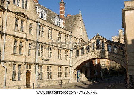 View of Hertford College, Oxford.  The University\'s famous Bridge of Sighs joins two of the college buildings together, which were once home to the famous novelist Evelyn Waugh.