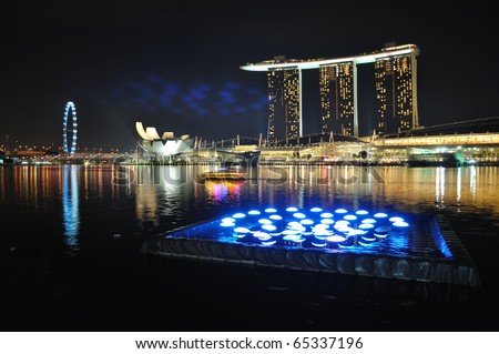 SINGAPORE - OCTOBER 30: Asia\'s First Sustainable Light Art Festival at Marina Bay October 30, 2010 in Singapore.