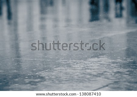 Rain in the city - selective focus