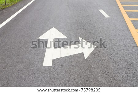 Black Directional Arrow