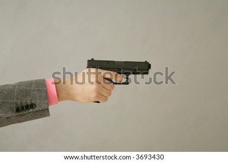 arm with gun