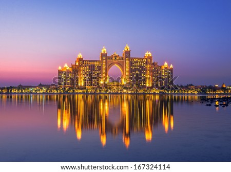 Dubai, Uae - August 23: The Multi-Million Dollar Atlantis Resort, Hotel &Amp; Theme Park At The Palm Jumeirah Island In Dubai August 23, 2013